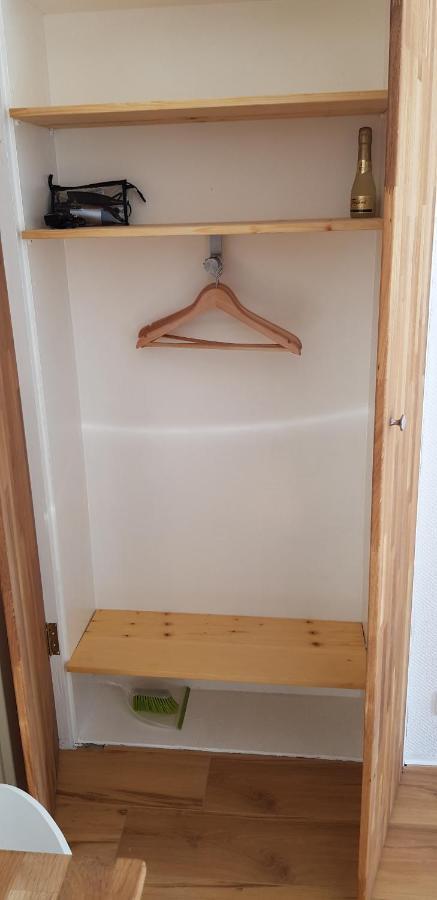 Hotelroom Style Moosach U3 S1 * Monaco di Baviera